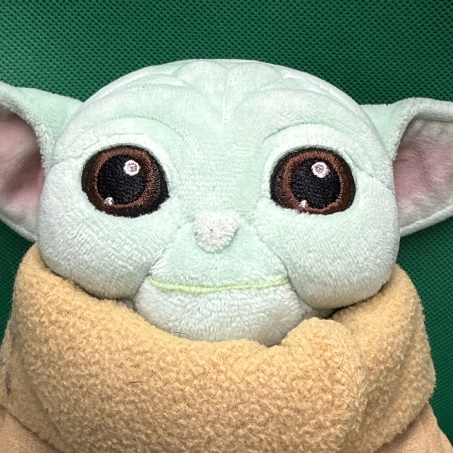 baby yoda stuffy No Tag
