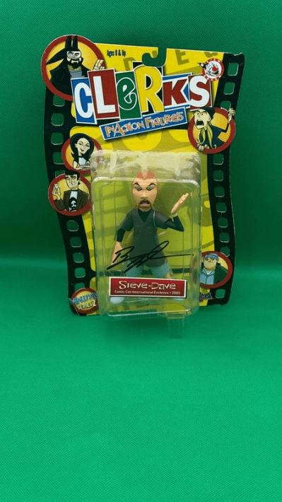 2003 Clerks InAction Figures Steve - Dave - Exclusive Signed - toyscardscomics