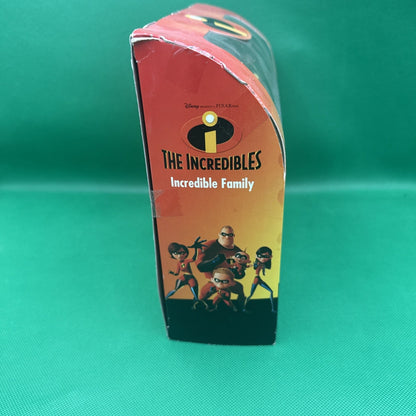 2003 Disney pixar: Incredible Battle Figures New in Package Some Wear - toyscardscomics