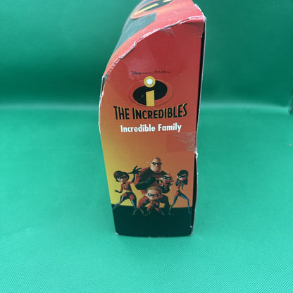 2003 Disney pixar: Incredible Battle Figures New in Package Some Wear - toyscardscomics