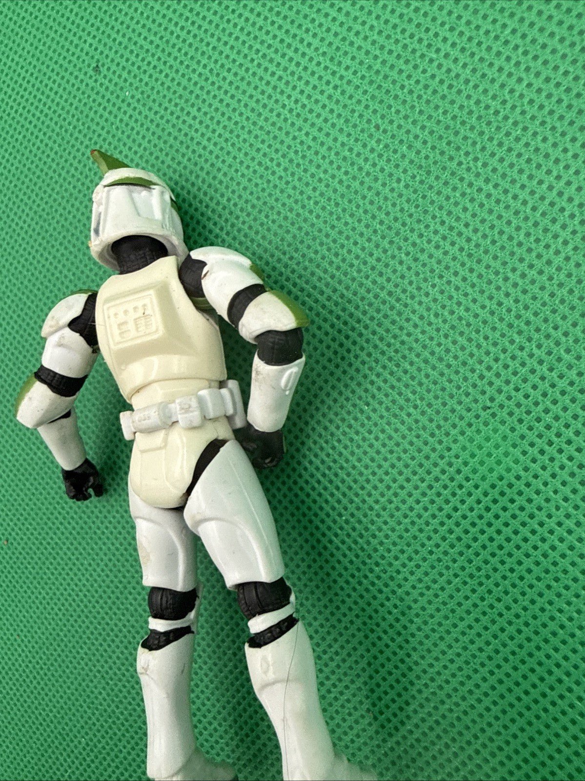 2003 Star Wars Green CLONE TROOPER SERGEANT 3.75" Action Figure - toyscardscomics