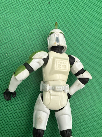 2003 Star Wars Green CLONE TROOPER SERGEANT 3.75" Action Figure - toyscardscomics