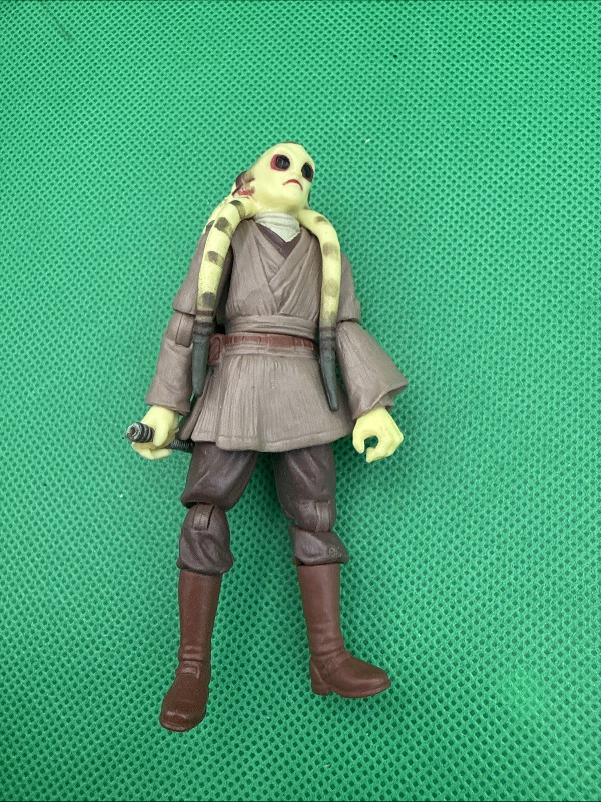 2004 STAR WARS KIT FISTO JEDI MASTER 3.75” ADJUSTABLE LOOSE ACTION FIGURE - toyscardscomics