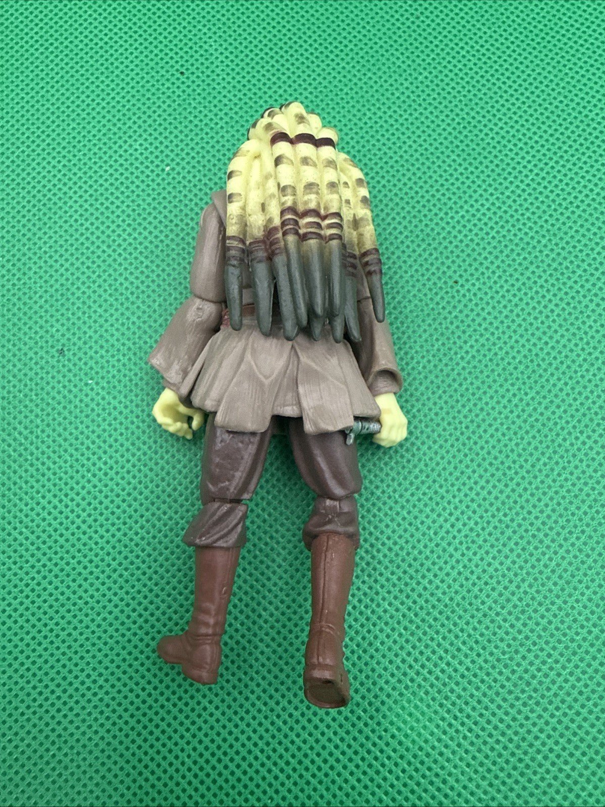 2004 STAR WARS KIT FISTO JEDI MASTER 3.75” ADJUSTABLE LOOSE ACTION FIGURE - toyscardscomics