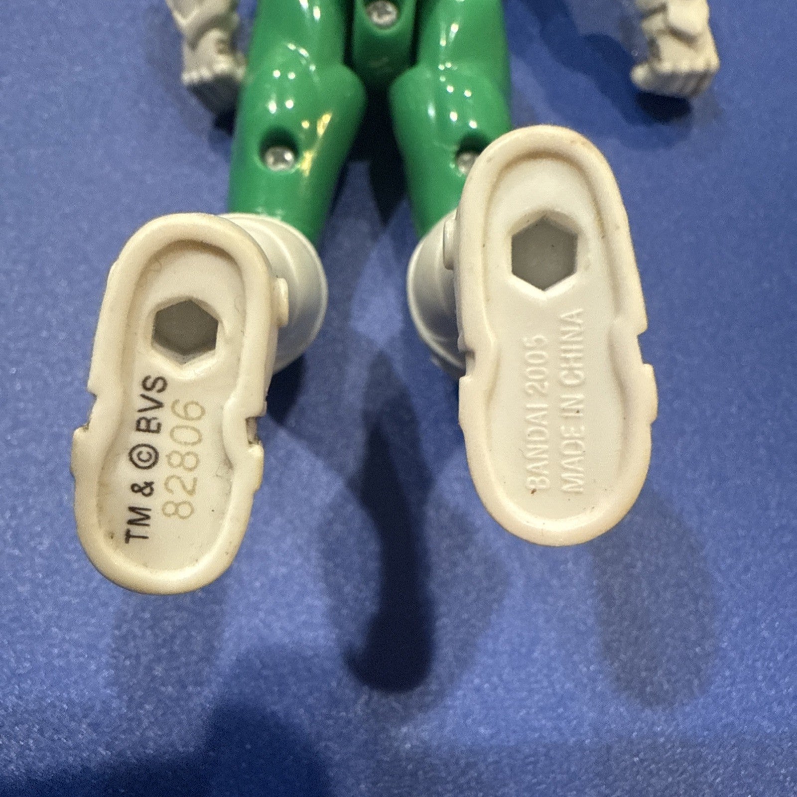 2005 BANDAI MYSTIC FORCE GREEN RANGER FIGURE - toyscardscomics