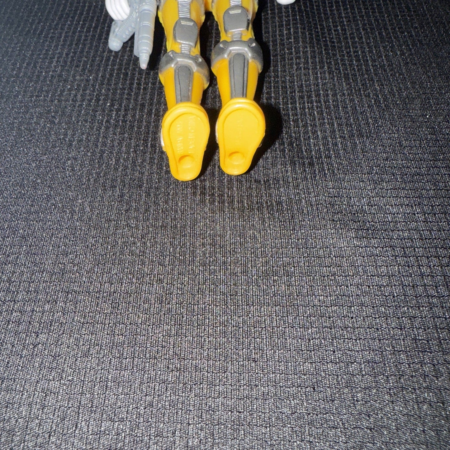 2005 BANDAI Power Rangers SPD Sound Patrol Swat YELLOW Ranger 5" Action Figure - toyscardscomics