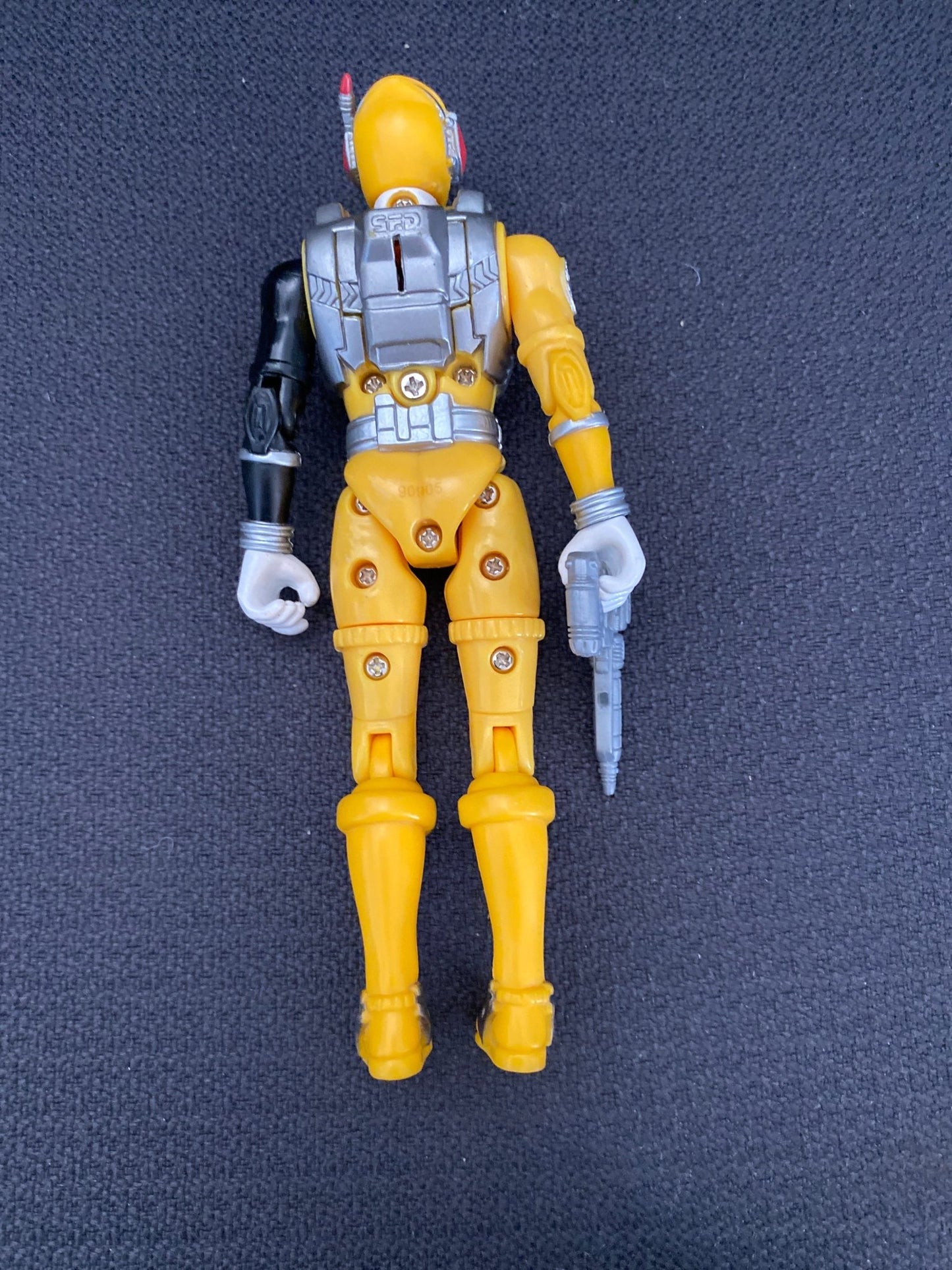 2005 Bandai Sound Yellow Sentei Power Ranger Articulated (14x5, 5cm) Figure - toyscardscomics