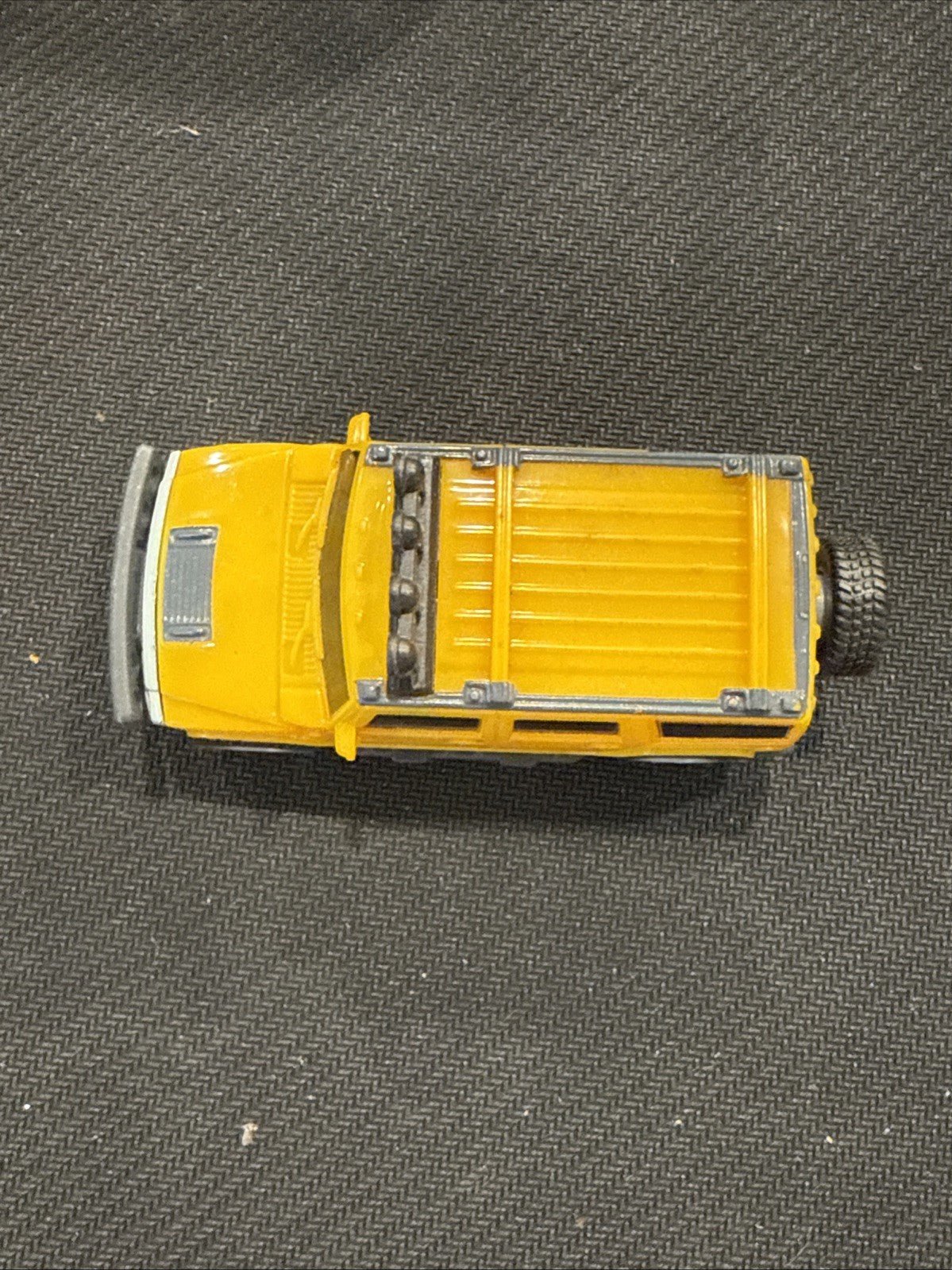 2006 McDonald's Happy Meal Yellow Hummer Loose TM GM M5H - toyscardscomics