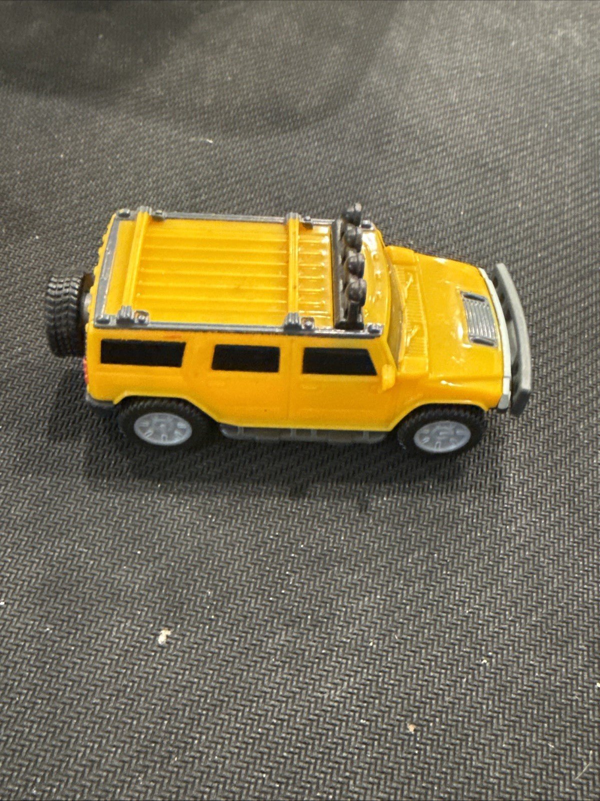 2006 McDonald's Happy Meal Yellow Hummer Loose TM GM M5H - toyscardscomics