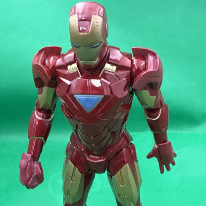 2010 Marvel Hasbro Combat Talking Iron Man 10" Action Figure - toyscardscomics