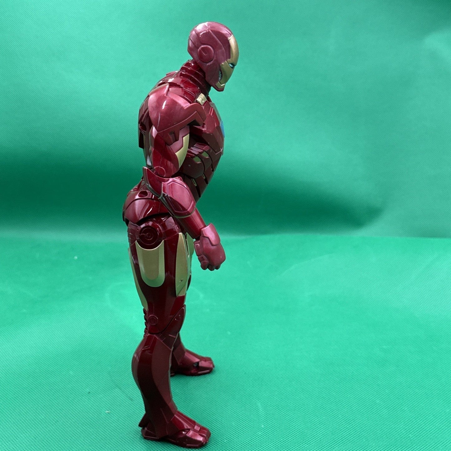 2010 Marvel Hasbro Combat Talking Iron Man 10" Action Figure - toyscardscomics
