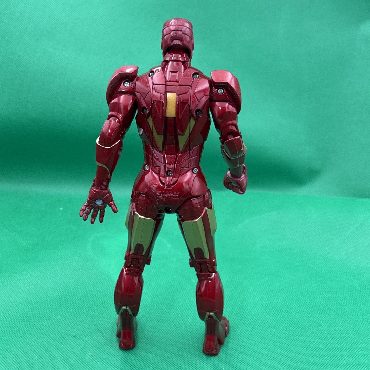 2010 Marvel Hasbro Combat Talking Iron Man 10" Action Figure - toyscardscomics