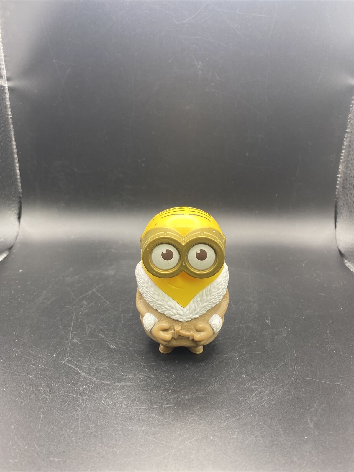 2015 McDonalds Happy Meal Despicable Me Ice Cave Minion Collectable Toy - toyscardscomics