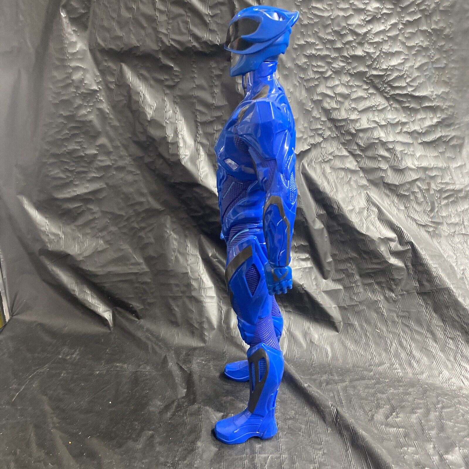 2016 Jakks Pacific 20 Inch Blue Power Ranger Toy w/Articulating Neck/Arms - toyscardscomics