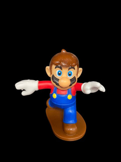 2018 - McDONALDS NINTENDO Super Mario Brothers Character - Used - toyscardscomics