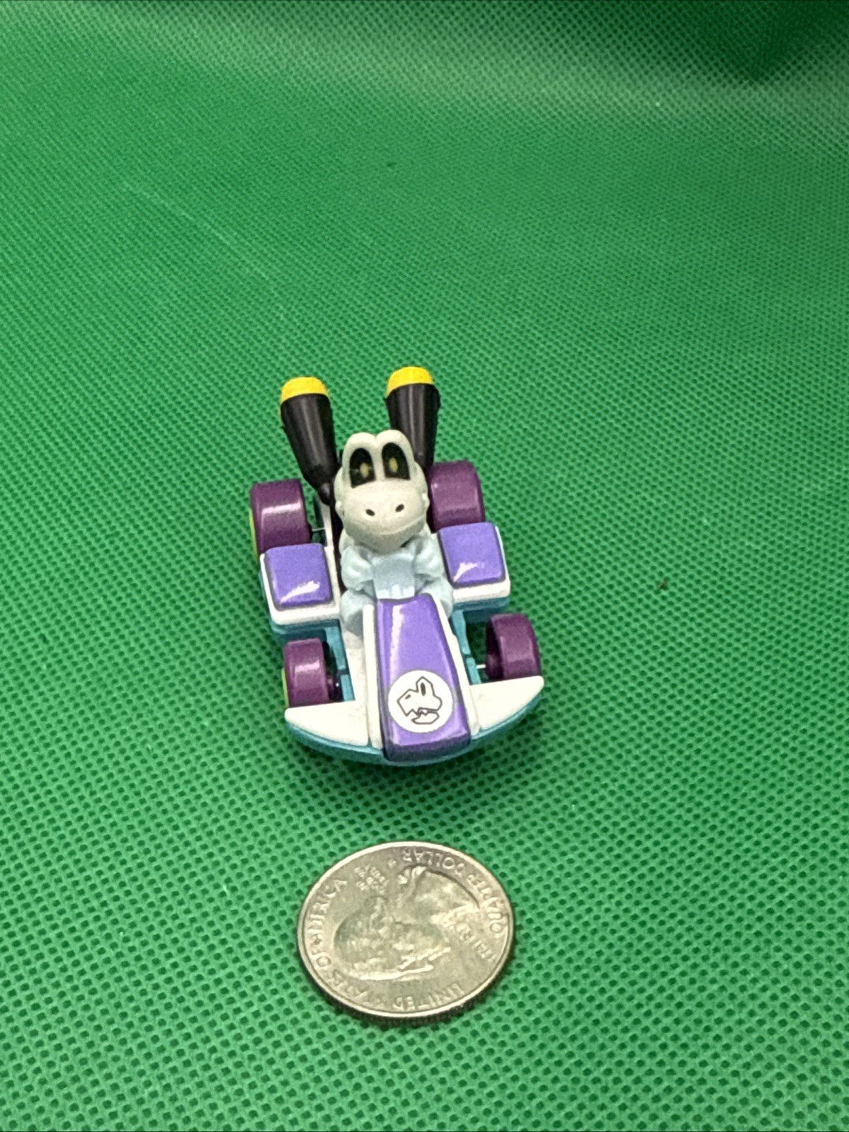 2018 Nintendo, Mattel Mario Kart Dry Bones Standard Kart Loose - toyscardscomics
