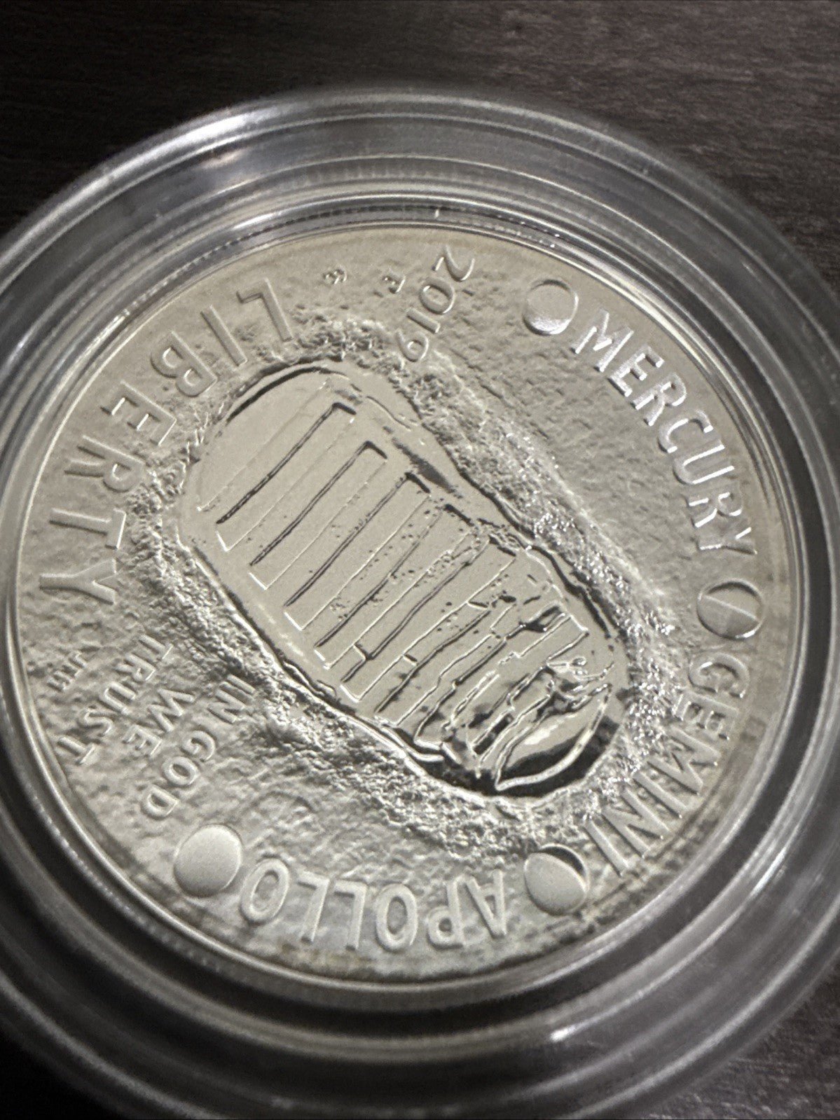 2019 Apollo 11 50th Anniversary Uncirculated Silver Dollar Coin W/ COA and OGP - toyscardscomics