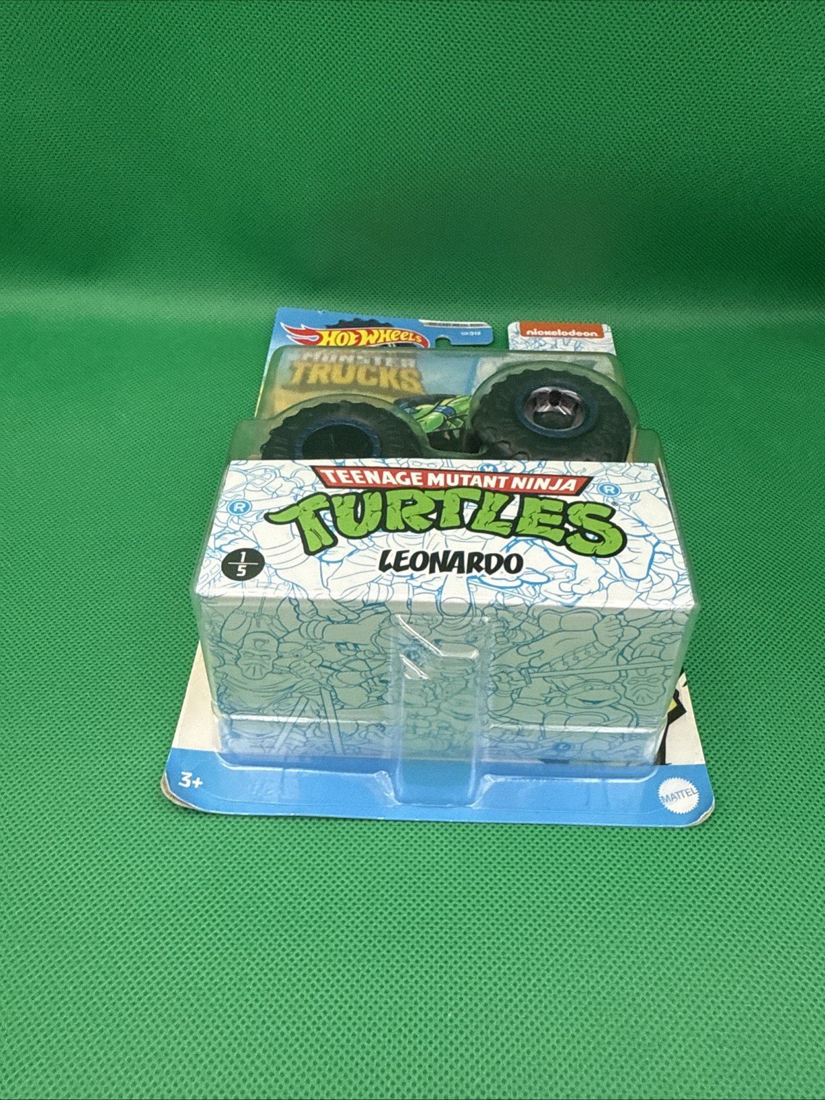 2020 Hot Wheels Monster Trucks TMNT Leonardo Character Monster Truck! - toyscardscomics