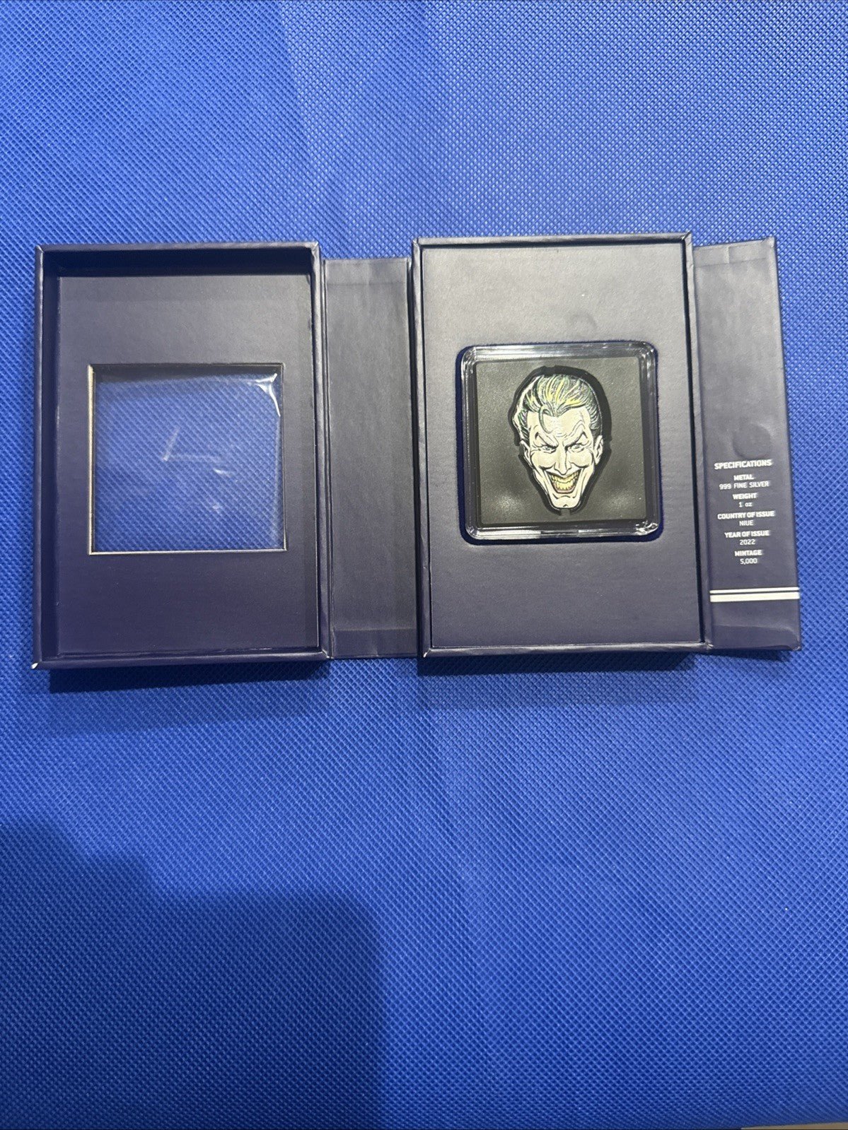 2022 1oz Fine Silver The Joker New Zealand Mint Faces of Gotham - toyscardscomics