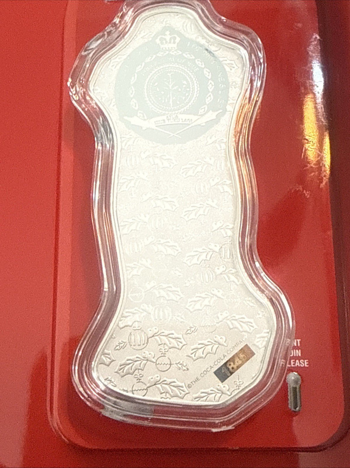 2025 1 Oz .9999 Silver Niue Coca - Cola Holiday Bottle Tin Colorized Shaped Ltd. - toyscardscomics