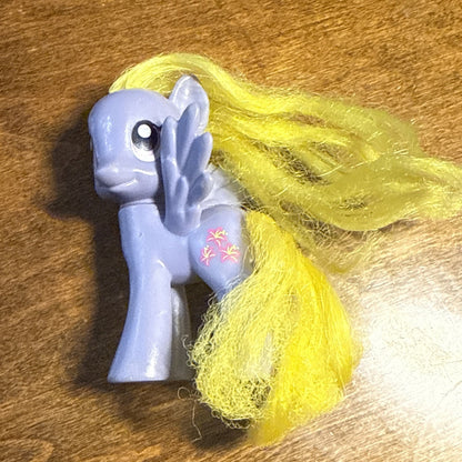 MLP G4 FiM 2010 My Little Pony Lily Blossom 3" Brushable Original Yellow Hair