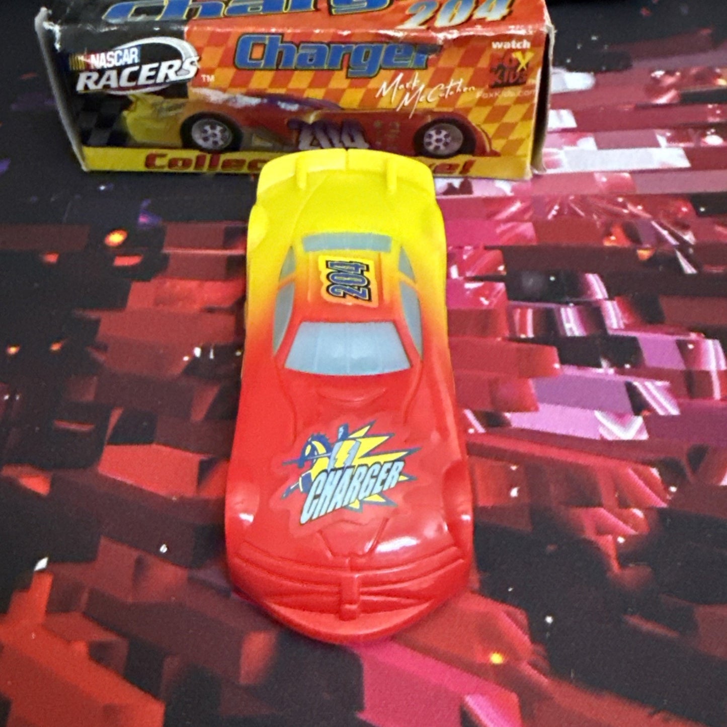 NASCAR Racers Mark McCutchen #204 CHARGER 2001 Wendy’s Toy Car KidsMeal With Box