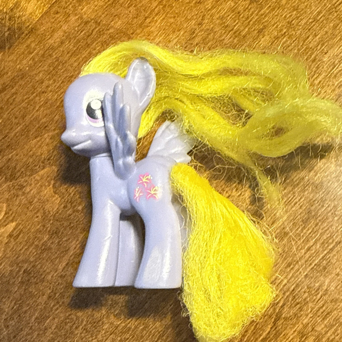 MLP G4 FiM 2010 My Little Pony Lily Blossom 3" Brushable Original Yellow Hair