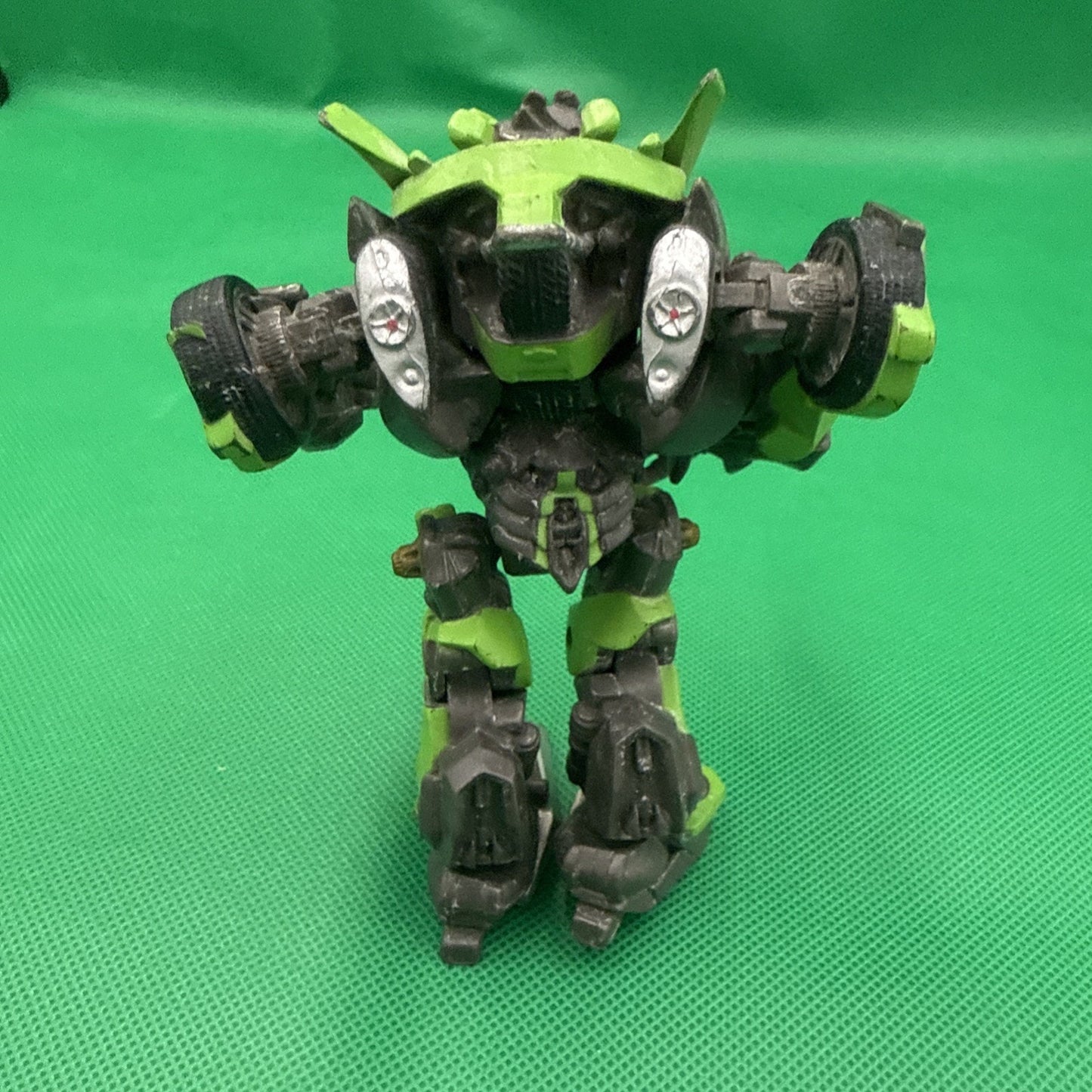 2008 Transformers Revenge of the Fallen Robot Replicas Autobot Skids