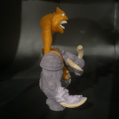 1998 Burger King DreamWorks - Small Soldiers Gorgonites Punch-It Scratch It Toy!