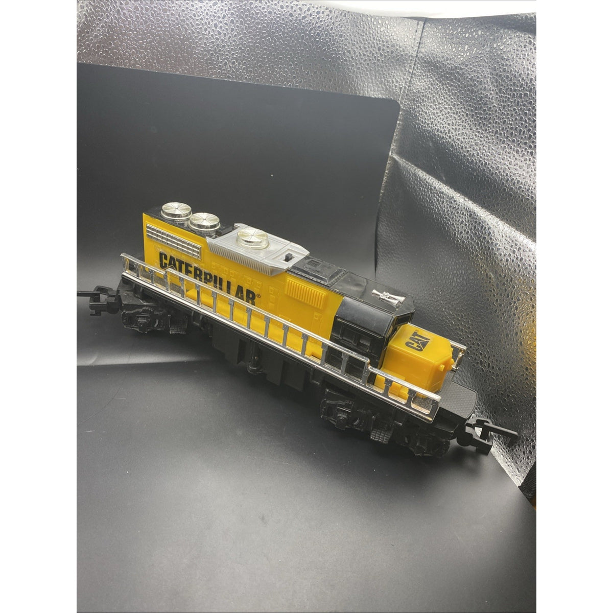 Toy State CAT Caterpillar Construction Express Train Locomotive Tested Works