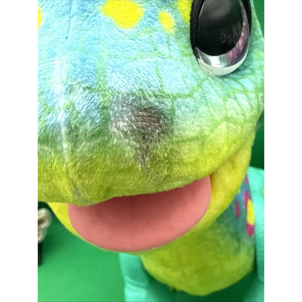 FurReal Snackin' Sam The Bronto ~ Interactive Pets 40+ Sounds ~ Hasbro 2020 MINT