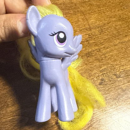 MLP G4 FiM 2010 My Little Pony Lily Blossom 3" Brushable Original Yellow Hair