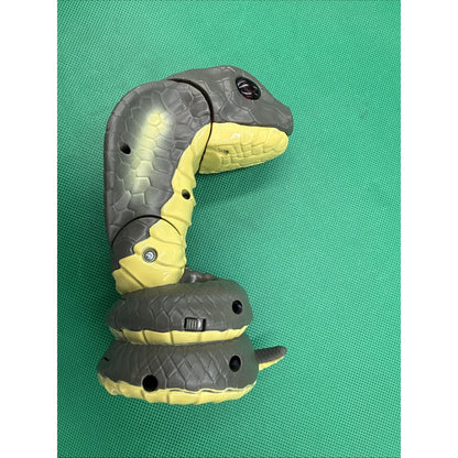Fingerlings WowWee Untamed FANG King Cobra Snake Interactive Touch Motion Sound