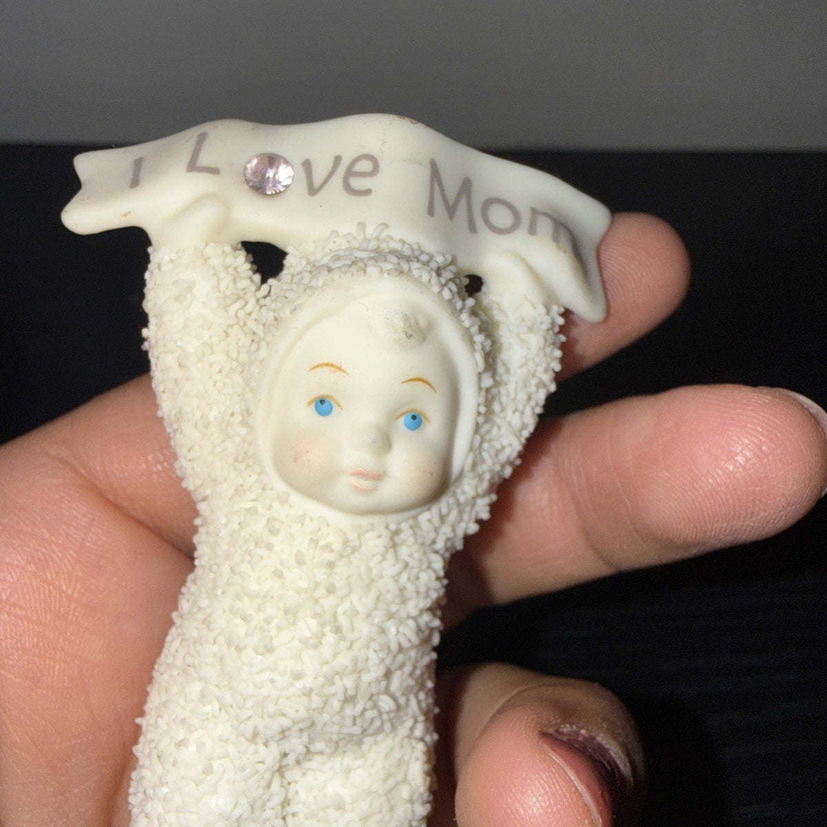 Snowbabies Department 56 “ I Love Mom” Figurine 3.25 In Tall , No Box 2002