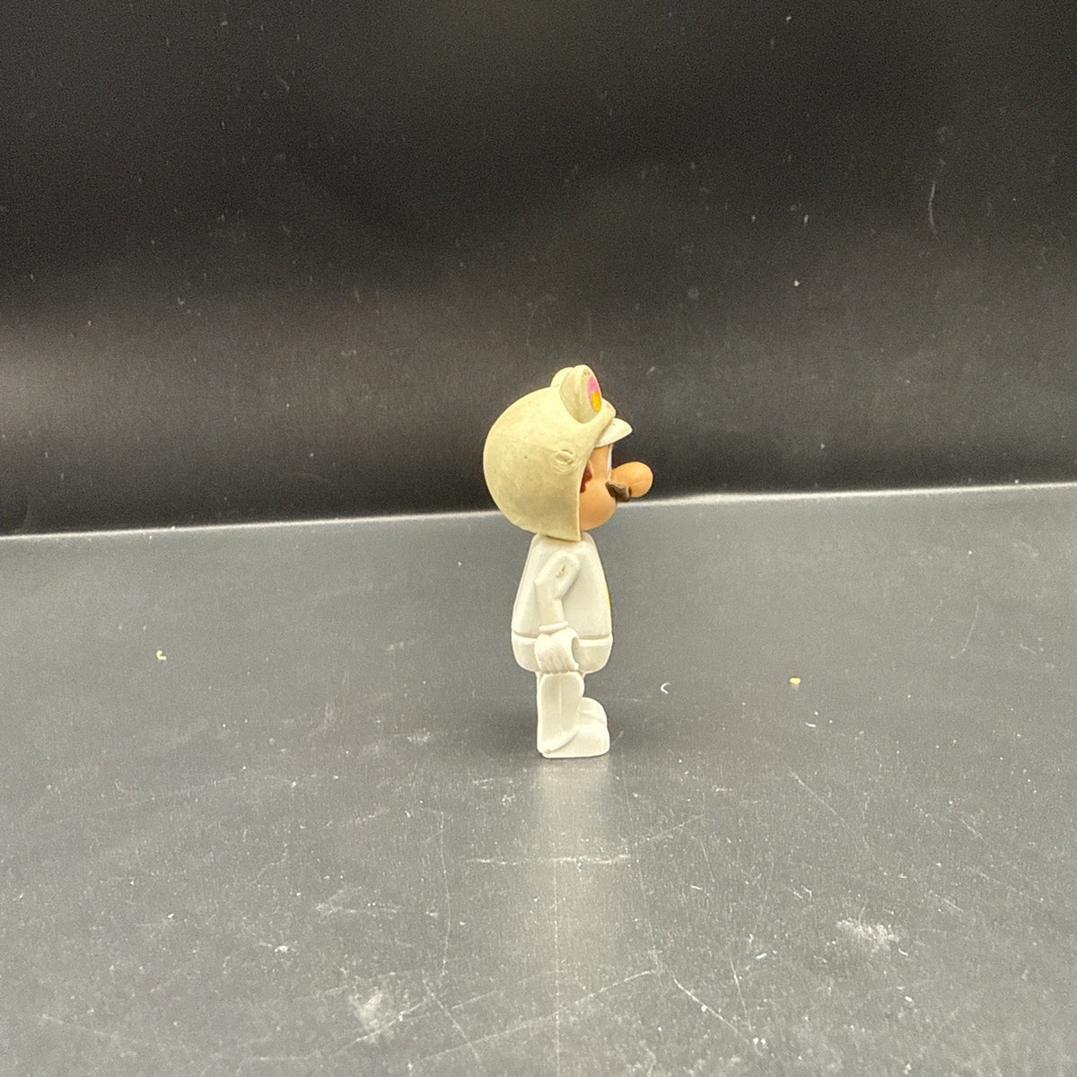 K'NEX Super Mario 3D Land White Tanooki Mario Figure - Loose Invincibility Leaf