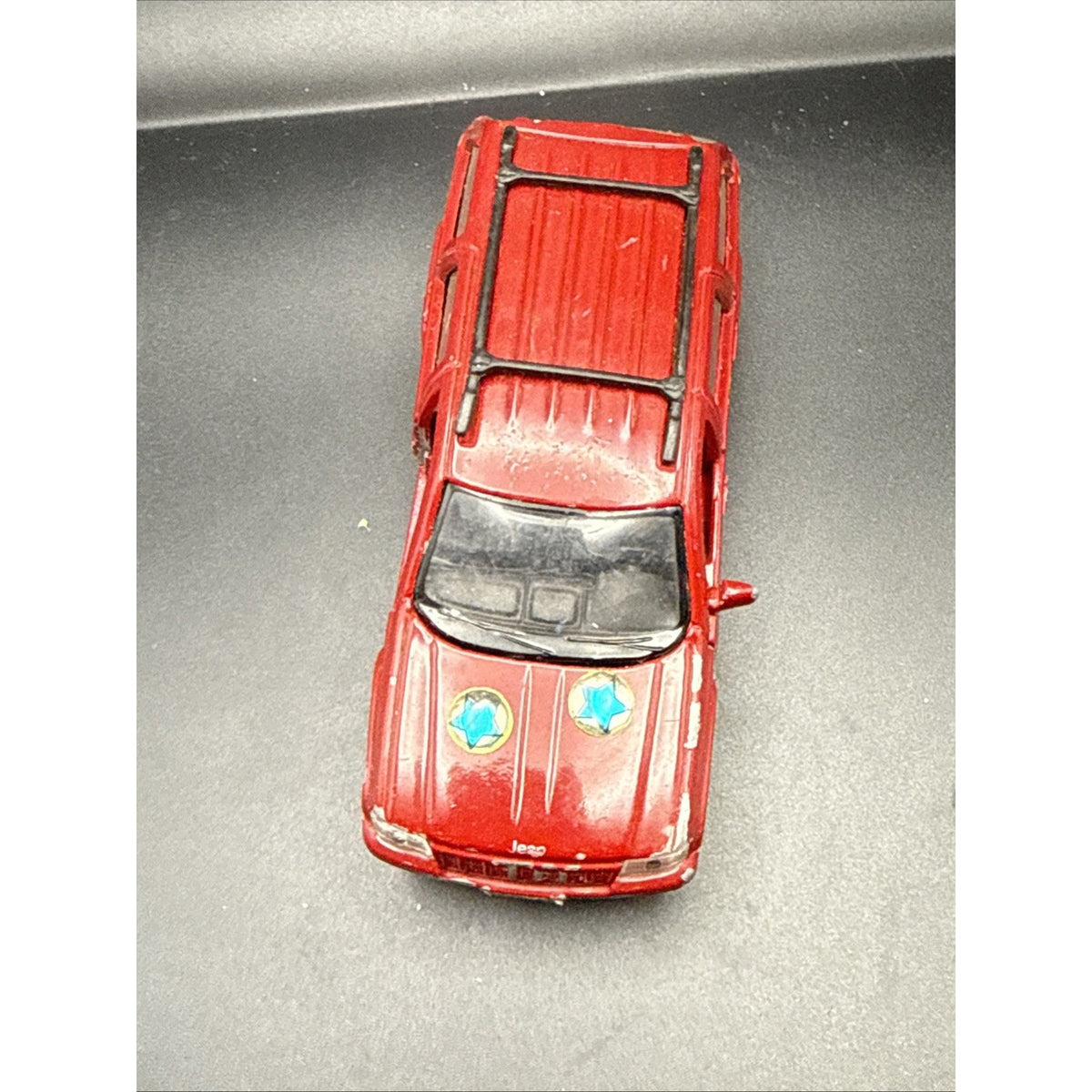 Diecast 2000 Jeep Grand Cherokee ~ 1/42 Scale ~ Red ~ MAISTO