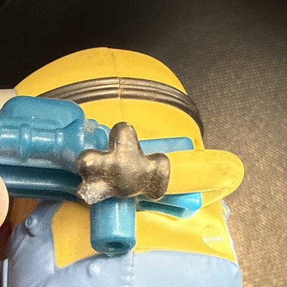 2013 McDONALDS DESPICABLE ME 2 #8 MINION STUART BLASTER HAPPY MEAL Not Tested