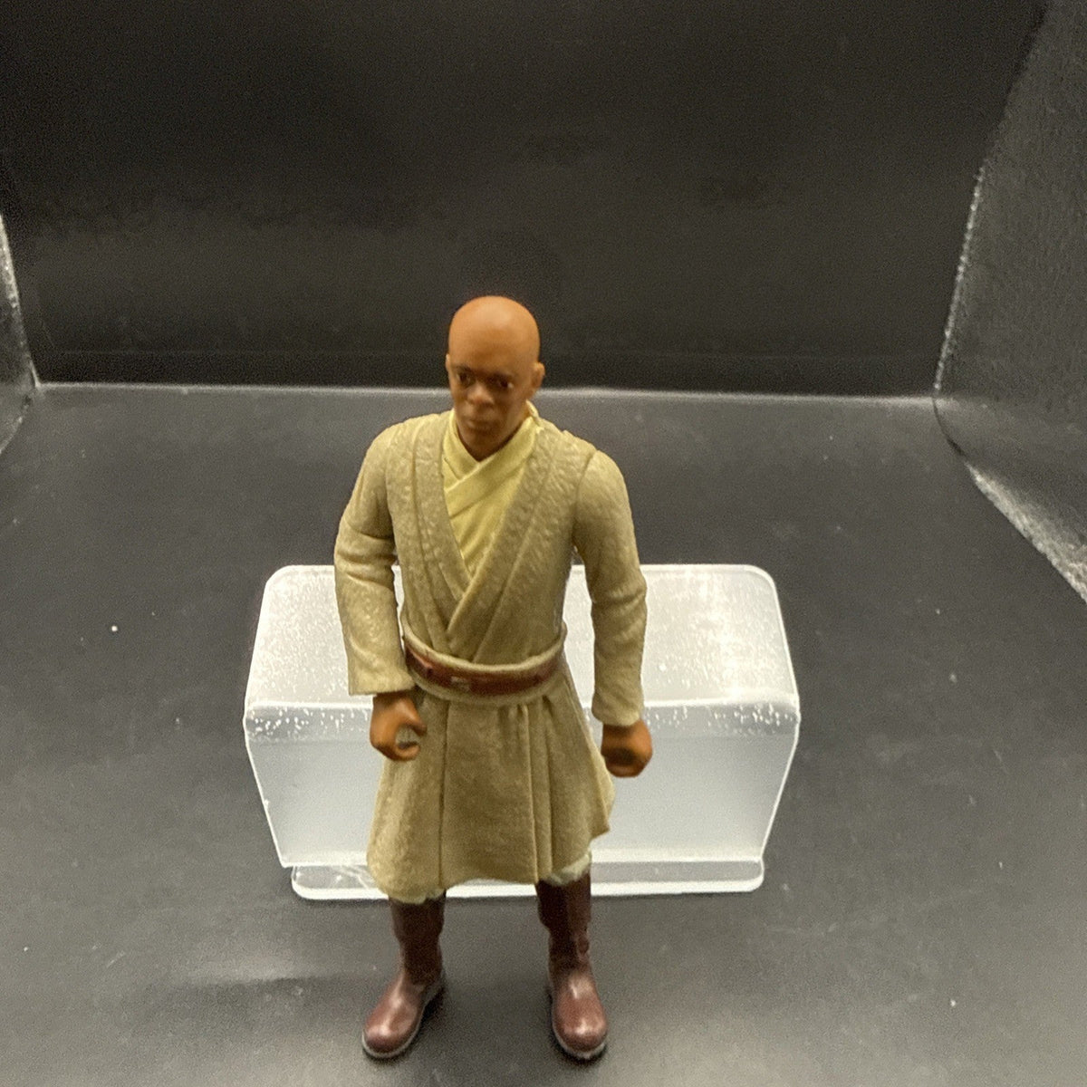 1998 Star Wars Mace Windu Hasbro 3.75 Inch Action Figure no accessories Jedi