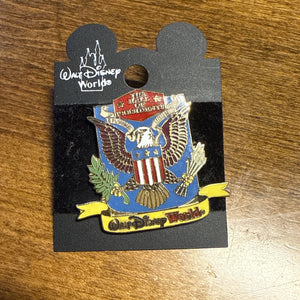 2002 Walt Disney World Hall of Presidents Eagle Crest Pin