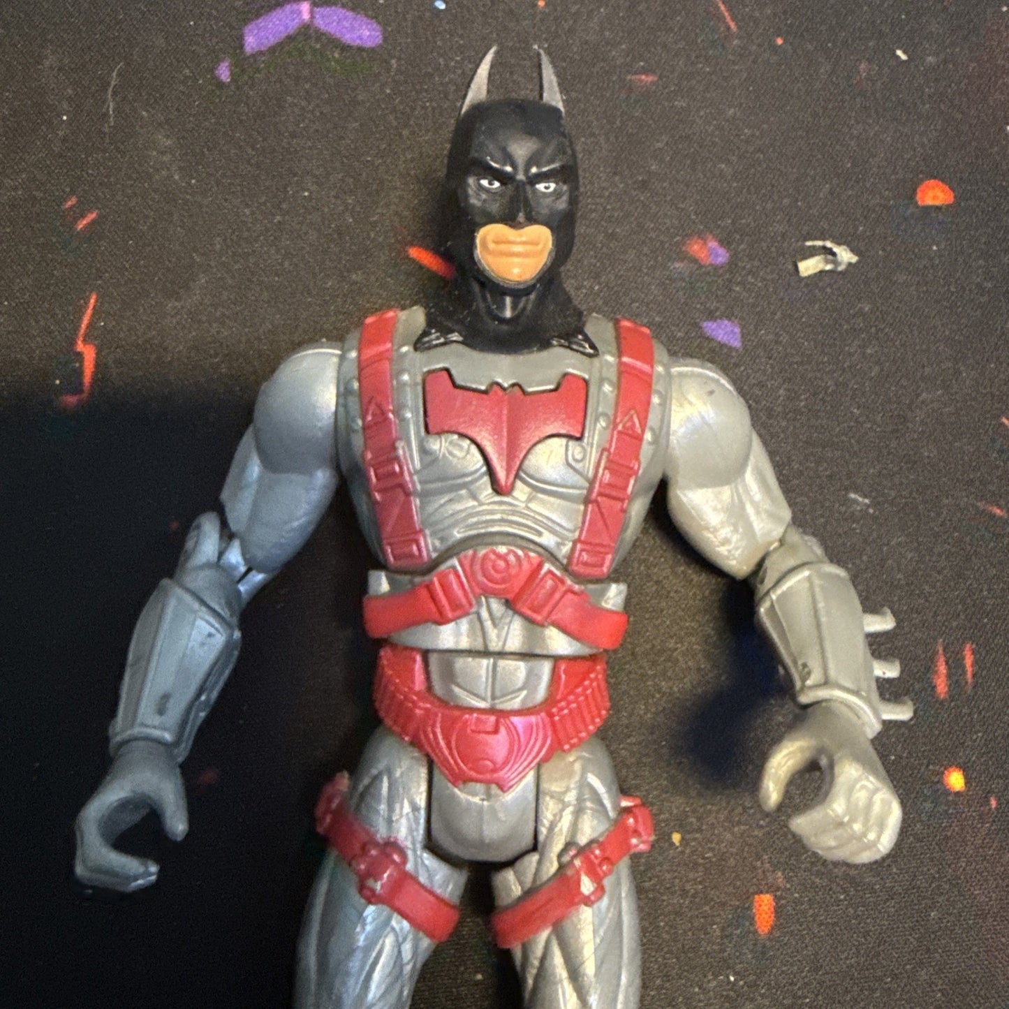 Mattel DC Comics Batman Begins Battle Cape Batman 5.5" Action Figure 2005