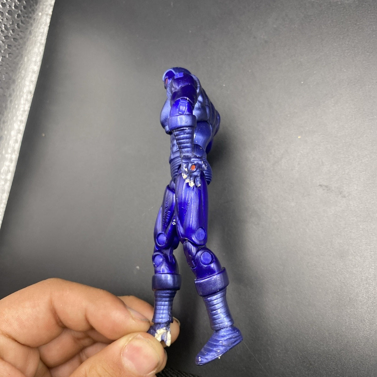 Vintage 1995 ToyBiz Marvel Iron Man Stealth Armor Action Figure