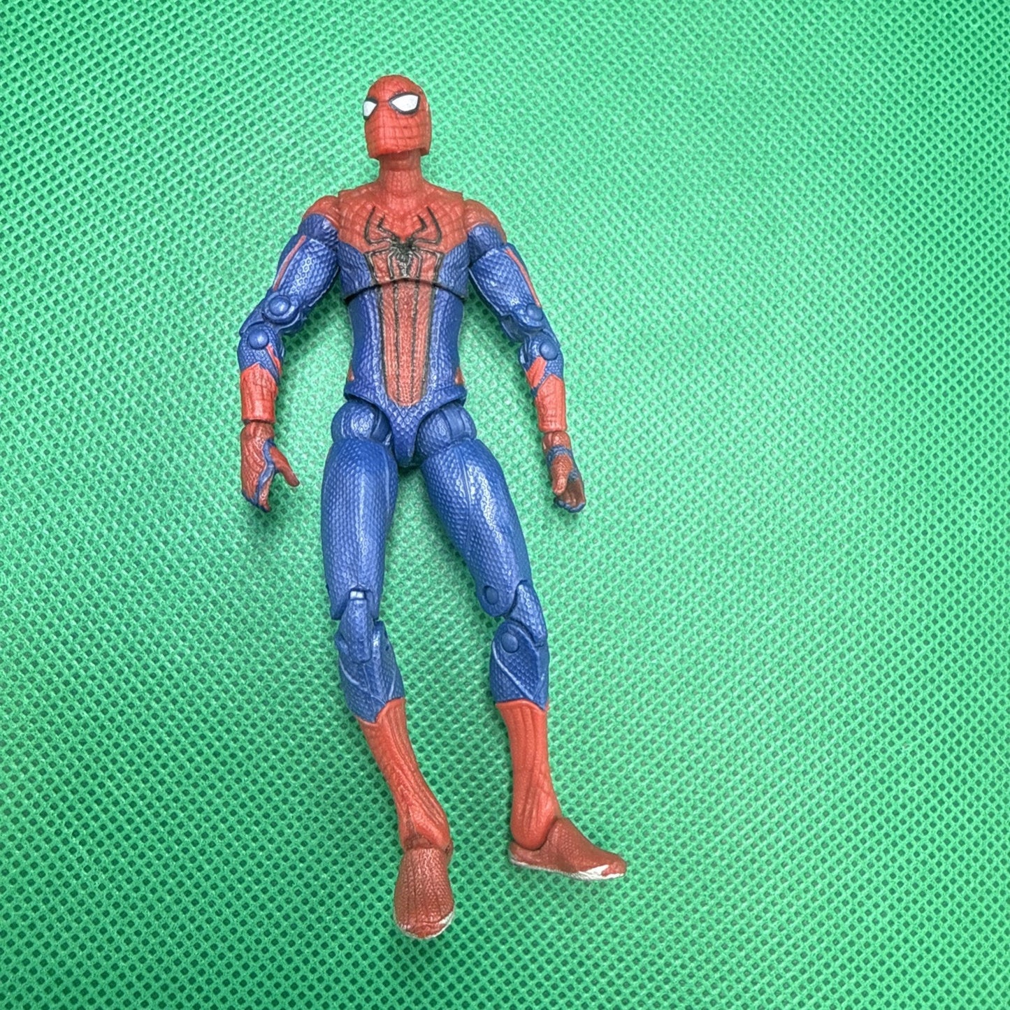 2011 Hasbro Marvel Amazing Spider-Man Movie Spider-Man Ultra Poseable Figure 4”