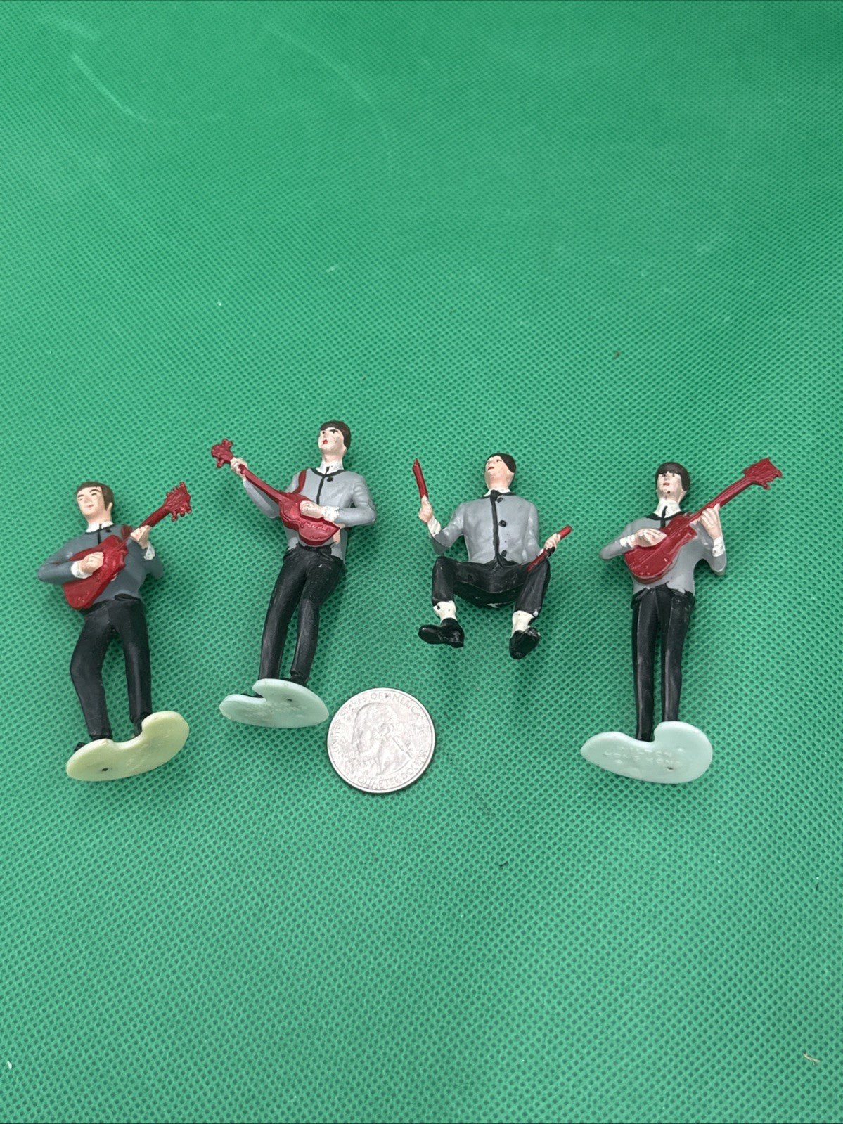 4 Vintage 1960's Beatles Plastic Cake Toppers Wilton Co - toyscardscomics