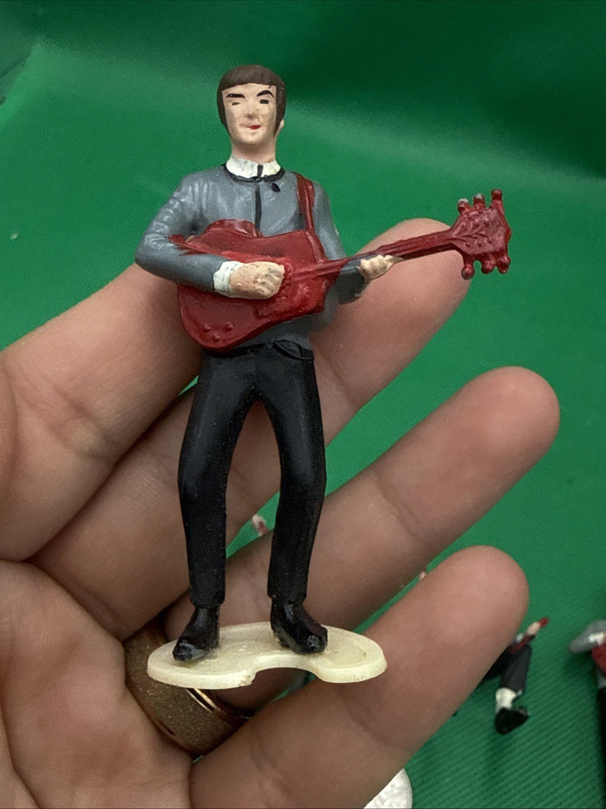 4 Vintage 1960's Beatles Plastic Cake Toppers Wilton Co - toyscardscomics