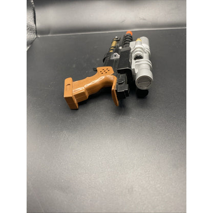 Hasbro 1998 Star Wars Episode 1 Naboo Foam Firing Blaster