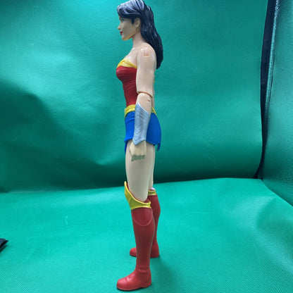 Wonder Woman Action Figure Dc Comics Collectible