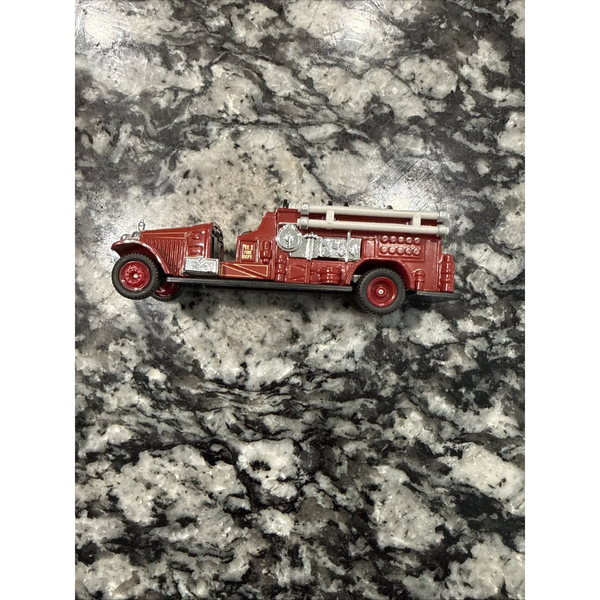 High Speed Reader's Digest Diecast Fire Truck 1924 Buffalo