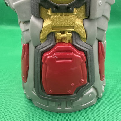 Hasbro Marvel Avengers Thanos Infinity Gauntlet Electronic Lightup Fist w/ Sound