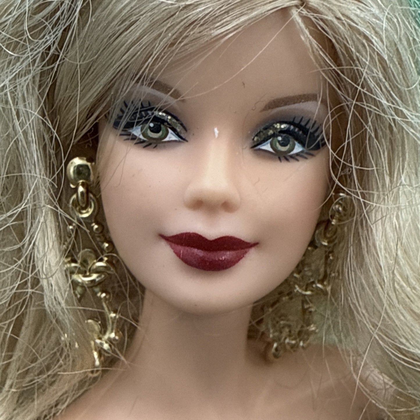 2011 Holiday Barbie Doll Christmas Green Gown Collector Edition Blonde
