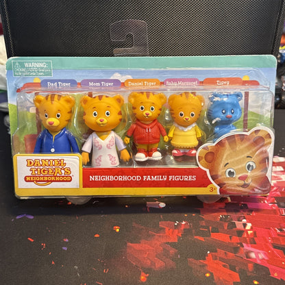 Daniel Tiger's Neighborhood Friends Family Figure 5 Piece Set NEW